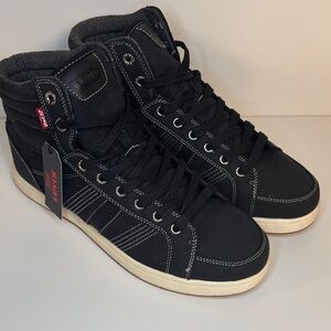 Levi's Men's Black and Cream High-Top Sneakers